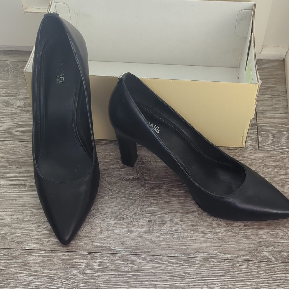 Michael Kors Classic Black Heels